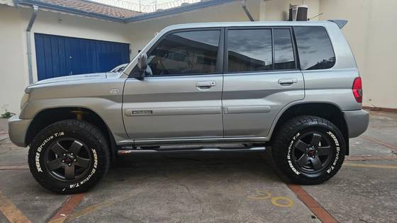 MITSUBISHI PAJERO TR4 2.0 4X4 16V 131CV GASOLINA 4P MANUAL