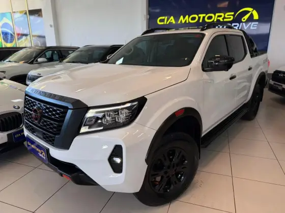 NISSAN FRONTIER 2.3 16V TURBO DIESEL PRO4X CD 4X4 AUTOMÁTICO NISSAN FRONTIER 2.3 16V TURBO DIESEL PRO4X CD 4X4 AUTOMÁTICO