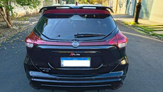 NISSAN-KICKS-2023