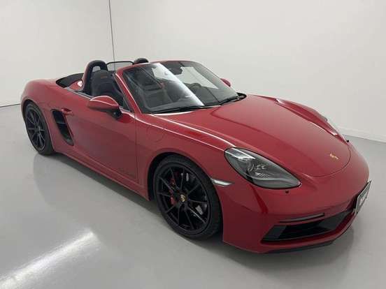 PORSCHE-718-2023