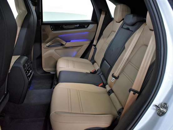 PORSCHE-CAYENNE-2024