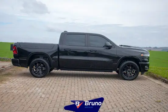 RAM-1500-3.0 HURRICANE 6 BITURBO GASOLINA LARAMIE NIGHT EDITION CD 4X4 AUTOMÁTICO RAM-1500-2024