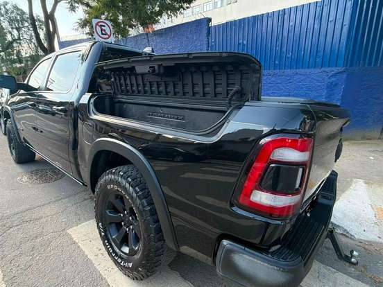 RAM-1500-5.7 V8 GASOLINA REBEL CD 4X4 AUTOMÁTICO RAM-1500-2022