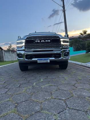 RAM 2500 6.7 I6 TURBO DIESEL LARAMIE CD 4X4 AUTOMÁTICO