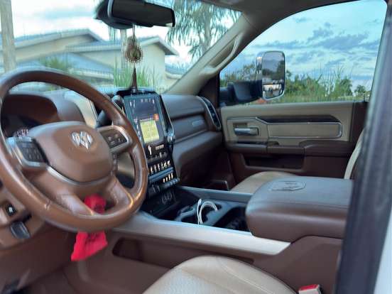 RAM-2500-6.7 I6 TURBO DIESEL LARAMIE CD 4X4 AUTOMÁTICO RAM-2500-2019