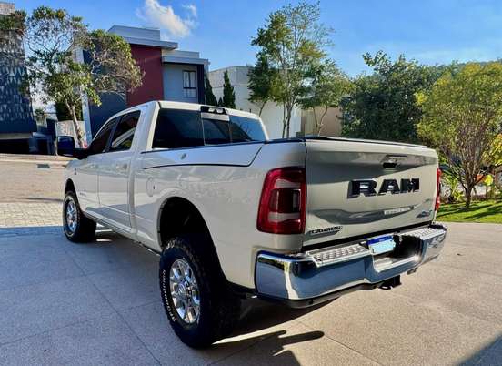 RAM-2500-6.7 I6 TURBO DIESEL LARAMIE CD 4X4 AUTOMÁTICO RAM-2500-2023
