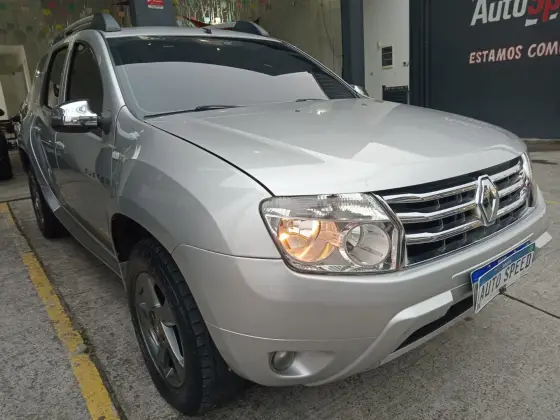 RENAULT DUSTER 2.0 DYNAMIQUE 4X2 16V FLEX 4P AUTOMÁTICO