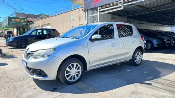 RENAULT SANDERO 1.0 EXPRESSION 16V FLEX 4P MANUAL
