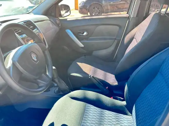 RENAULT-SANDERO-1.0 EXPRESSION 16V FLEX 4P MANUAL RENAULT-SANDERO-2016
