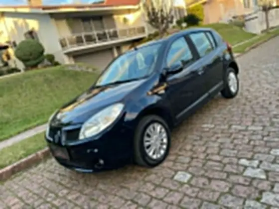 RENAULT SANDERO 1.6 PRIVILÉGE 16V FLEX 4P MANUAL RENAULT SANDERO 1.6 PRIVILÉGE 16V FLEX 4P MANUAL