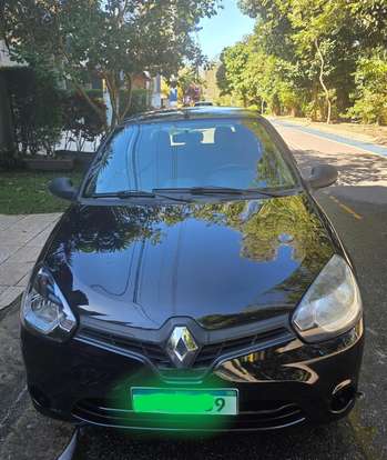 RENAULT-CLIO-2013