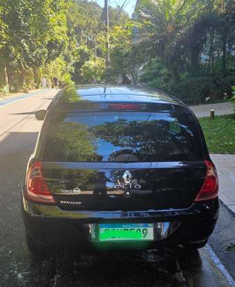 RENAULT-CLIO-2013