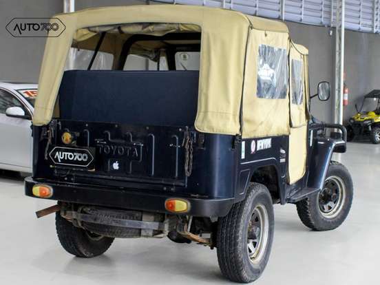 TOYOTA-BANDEIRANTE-4.0 OJ50L 4X4 TETO LONA DIESEL 2P MANUAL TOYOTA-BANDEIRANTE-1982