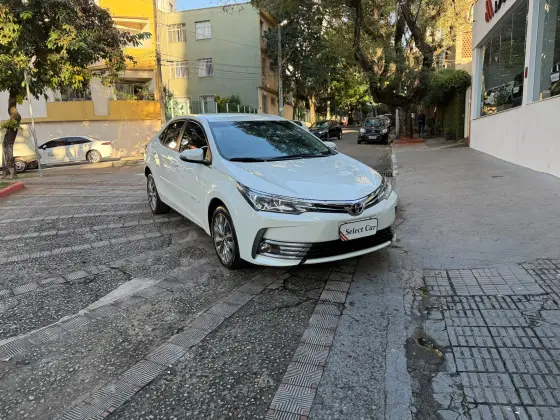 TOYOTA COROLLA 1.8 GLI 16V FLEX 4P AUTOMÁTICO TOYOTA COROLLA 1.8 GLI 16V FLEX 4P AUTOMÁTICO