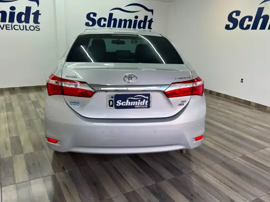 TOYOTA-COROLLA-2015
