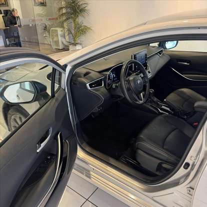 TOYOTA-COROLLA-2023