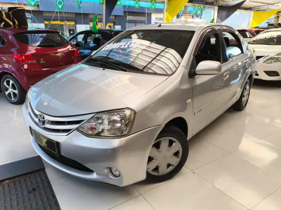 TOYOTA ETIOS 1.5 XS SEDAN 16V FLEX 4P MANUAL TOYOTA ETIOS 1.5 XS SEDAN 16V FLEX 4P MANUAL