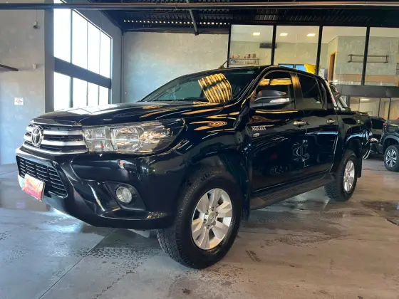 TOYOTA HILUX 2.7 SR 4X2 CD 16V FLEX 4P AUTOMÁTICO