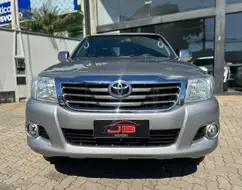TOYOTA HILUX 2.7 SR 4X2 CD 16V FLEX 4P AUTOMÁTICO TOYOTA HILUX 2.7 SR 4X2 CD 16V FLEX 4P AUTOMÁTICO