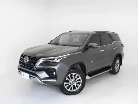 TOYOTA-HILUX SW4-2.8 D-4D TURBO DIESEL SRX 7L 4X4 AUTOMÁTICO TOYOTA-HILUX SW4-2021