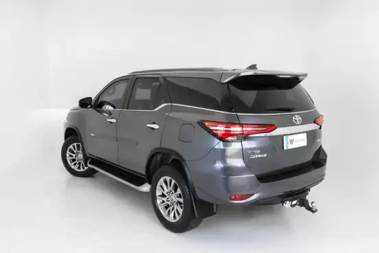 TOYOTA-HILUX SW4-2021