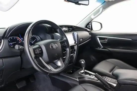 TOYOTA-HILUX SW4-2021