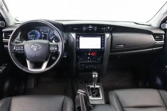 TOYOTA-HILUX SW4-2021