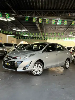 TOYOTA YARIS 1.5 16V FLEX SEDAN XL PLUS TECH MULTIDRIVE TOYOTA YARIS 1.5 16V FLEX SEDAN XL PLUS TECH MULTIDRIVE