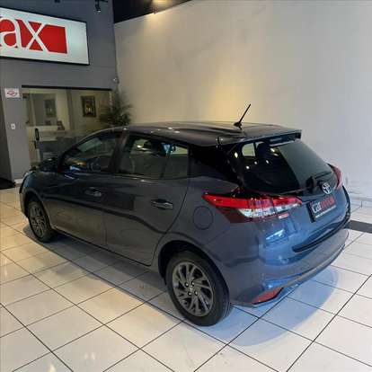 TOYOTA-YARIS-2024
