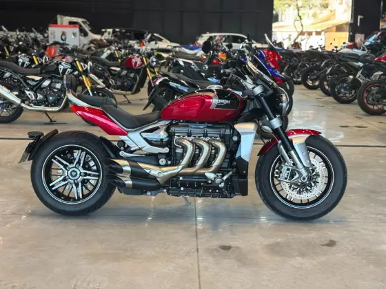 TRIUMPH ROCKET III GT TRIUMPH ROCKET III GT