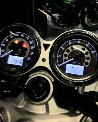 TRIUMPH-SPEED TWIN-2022