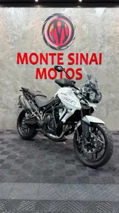 TRIUMPH TIGER 800 XRT TRIUMPH TIGER 800 XRT