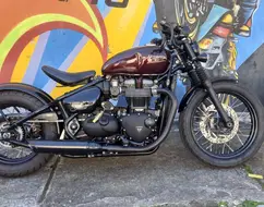TRIUMPH BONNEVILLE BOBBER 1200 TRIUMPH BONNEVILLE BOBBER 1200