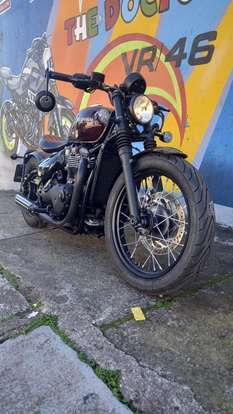 TRIUMPH-BONNEVILLE BOBBER 1200-2018