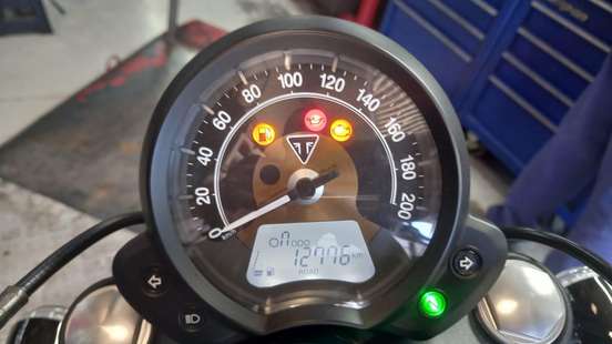 TRIUMPH-BONNEVILLE BOBBER 1200 TRIUMPH-BONNEVILLE BOBBER 1200-2018