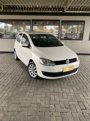 VOLKSWAGEN FOX 1.0 MI TREND 8V FLEX 4P MANUAL VOLKSWAGEN FOX 1.0 MI TREND 8V FLEX 4P MANUAL