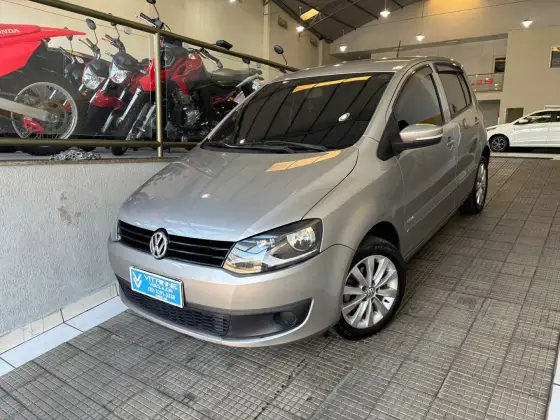 VOLKSWAGEN FOX 1.6 MI 8V FLEX 4P MANUAL VOLKSWAGEN FOX 1.6 MI 8V FLEX 4P MANUAL
