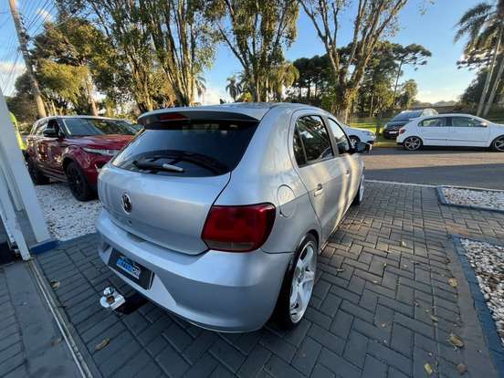 VOLKSWAGEN-GOL-2015