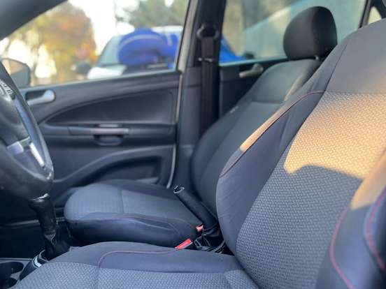 VOLKSWAGEN-GOL-1.0 MI ROCK IN RIO 8V FLEX 4P MANUAL VOLKSWAGEN-GOL-2015