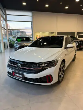 VOLKSWAGEN JETTA 2.0 350 TSI GASOLINA GLI DSG