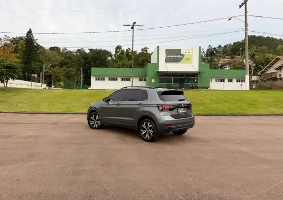 VOLKSWAGEN-T-CROSS-2023