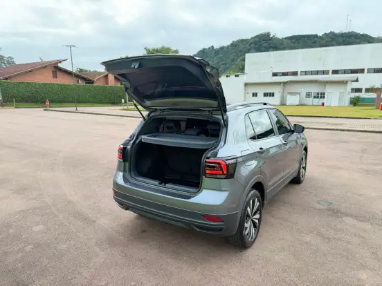 VOLKSWAGEN-T-CROSS-2023