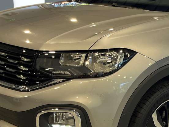VOLKSWAGEN-T-CROSS-2024