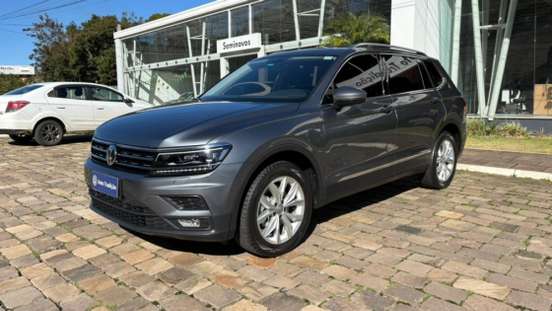 VOLKSWAGEN-TIGUAN-2018