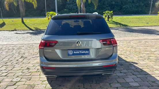 VOLKSWAGEN-TIGUAN-2018