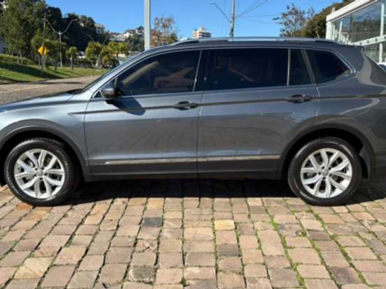 VOLKSWAGEN-TIGUAN-1.4 250 TSI TOTAL FLEX ALLSPACE COMFORTLINE TIPTRONIC VOLKSWAGEN-TIGUAN-2018