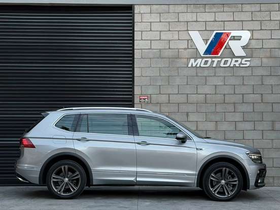 VOLKSWAGEN-TIGUAN-2019