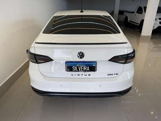 VOLKSWAGEN-VIRTUS-2024