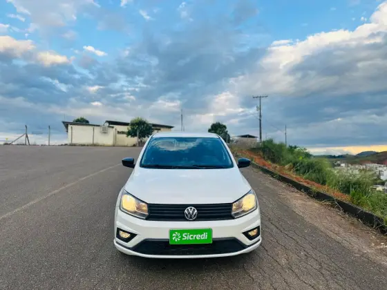 VOLKSWAGEN VOYAGE 1.6 MSI TOTALFLEX 4P MANUAL VOLKSWAGEN VOYAGE 1.6 MSI TOTALFLEX 4P MANUAL