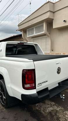 VOLKSWAGEN-AMAROK-2023